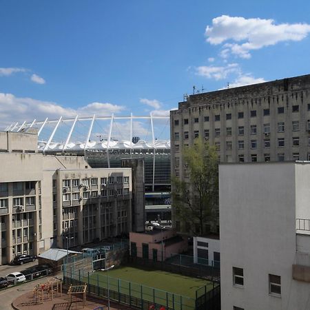 Central Apartments Киев Екстериор снимка