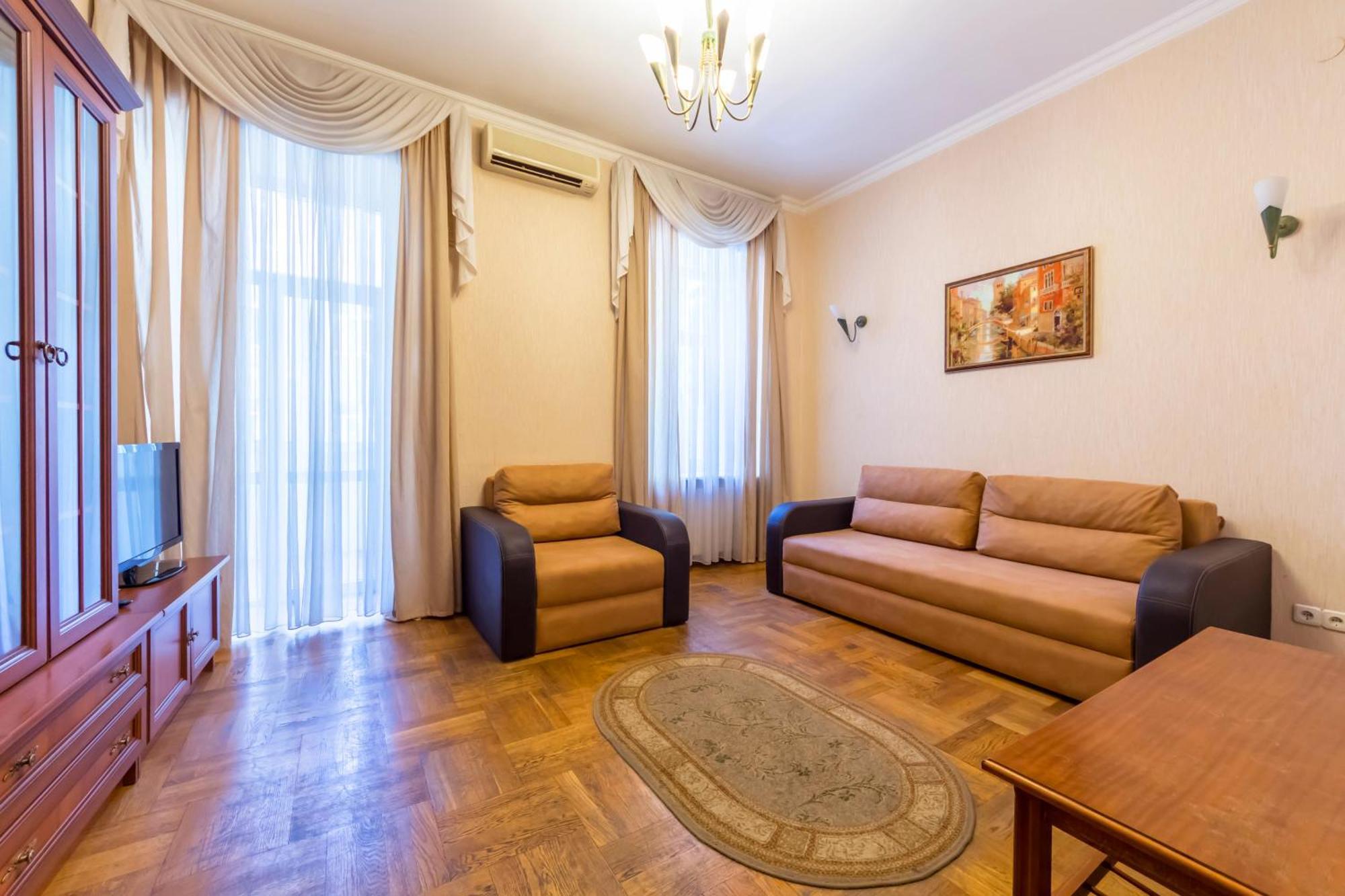 Central Apartments Киев Екстериор снимка