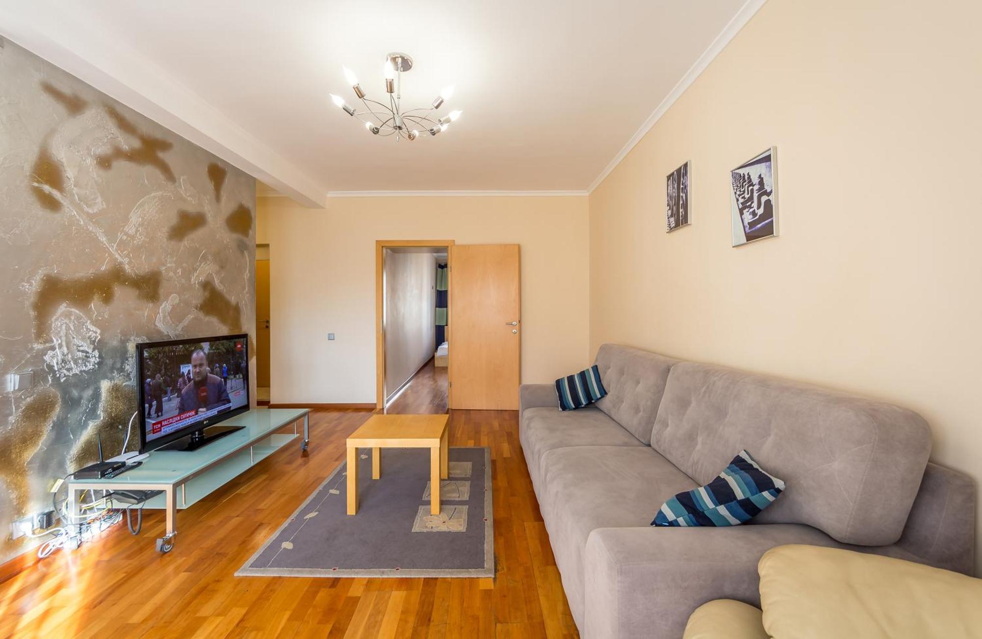 Central Apartments Киев Екстериор снимка