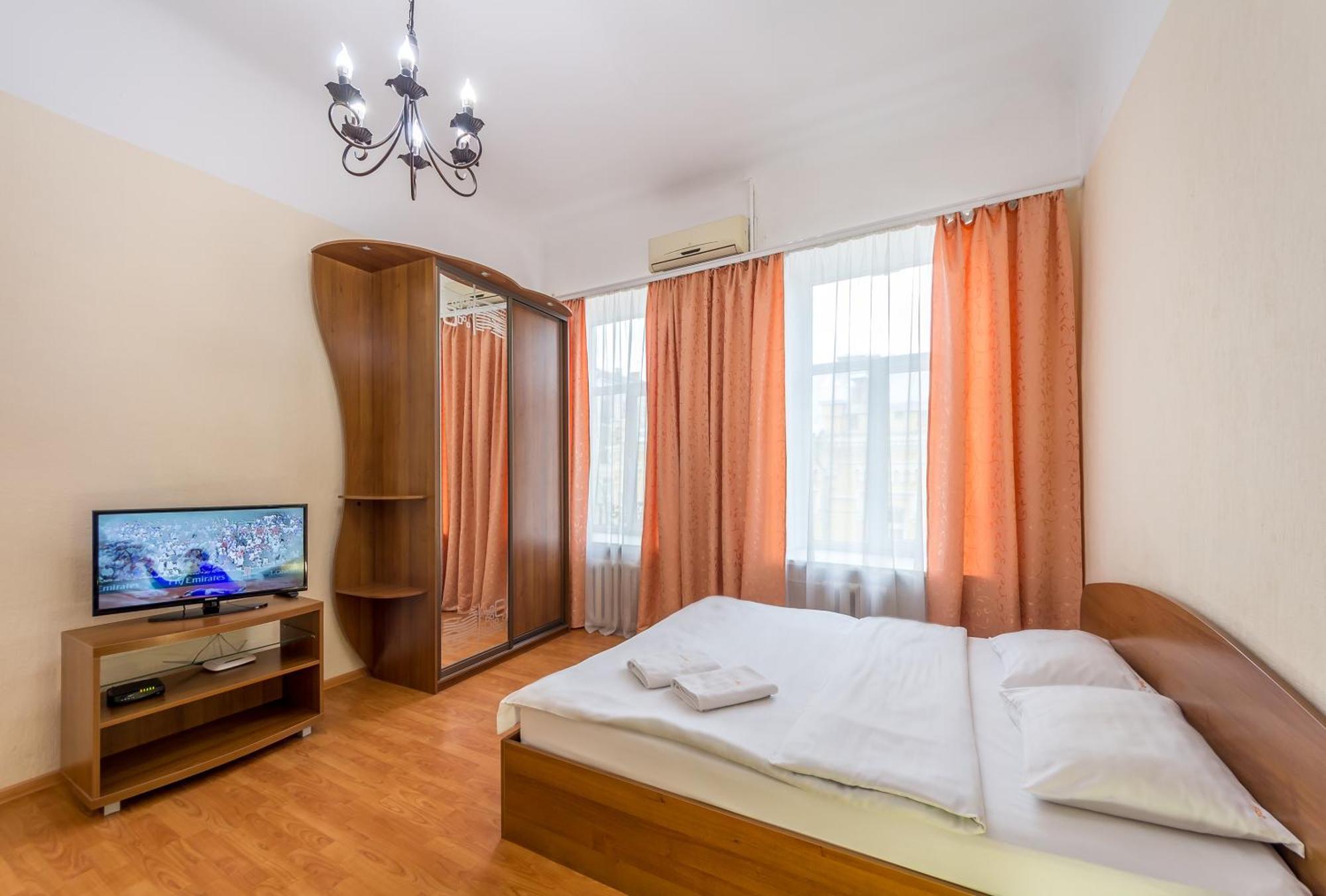 Central Apartments Киев Екстериор снимка