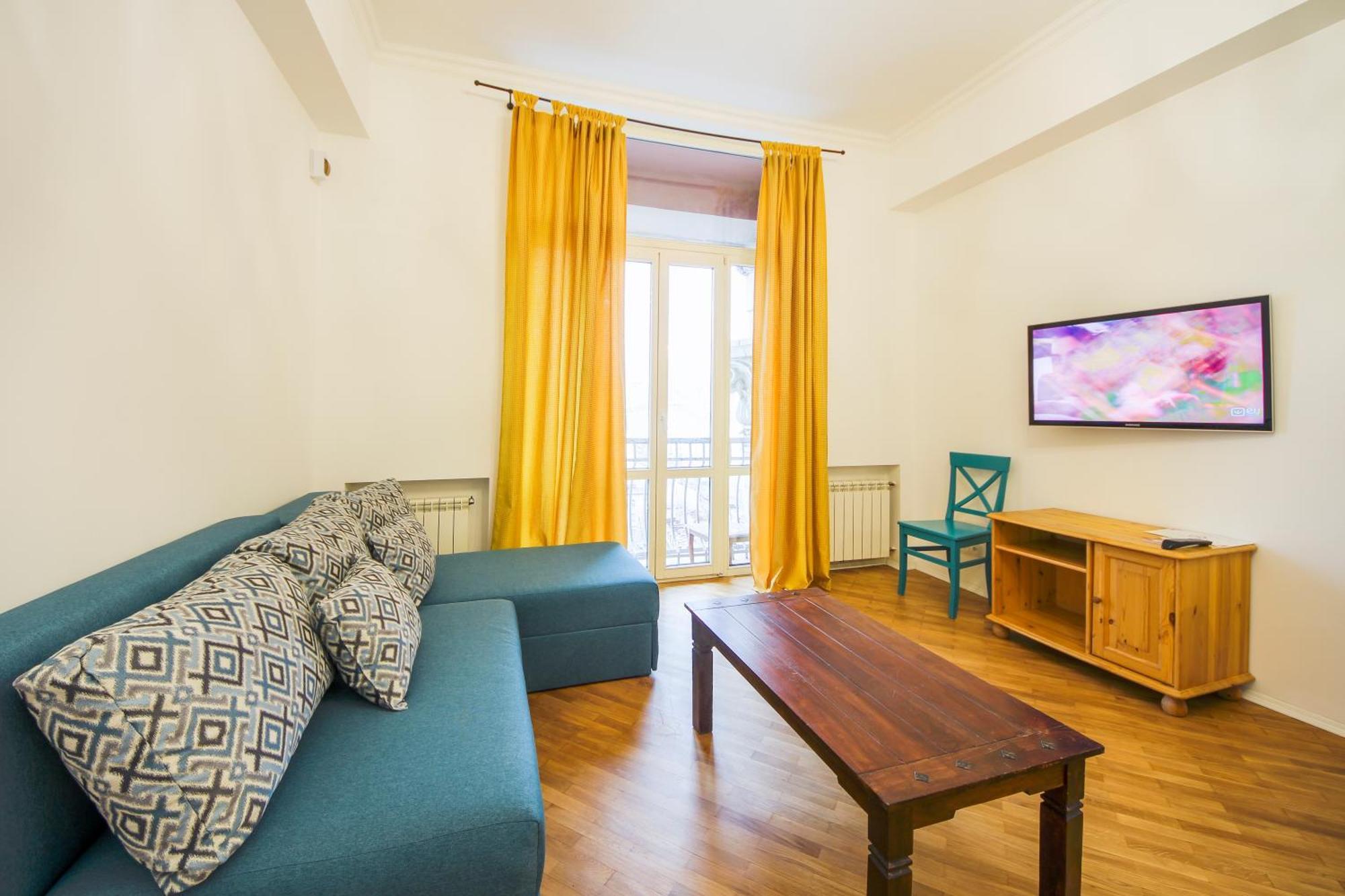 Central Apartments Киев Екстериор снимка